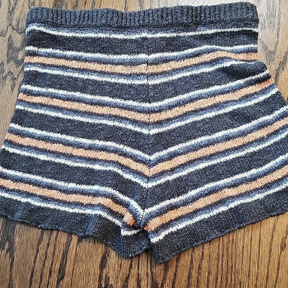 O'Neill Camden Stripe Knit Shorts - Picture 4 of 5